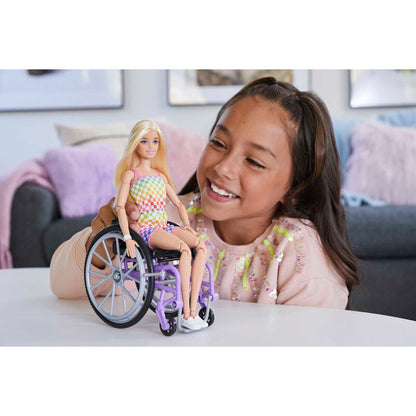 Imagen 3 - Muñeca Fashionista Con Silla De Ruedas Barbie