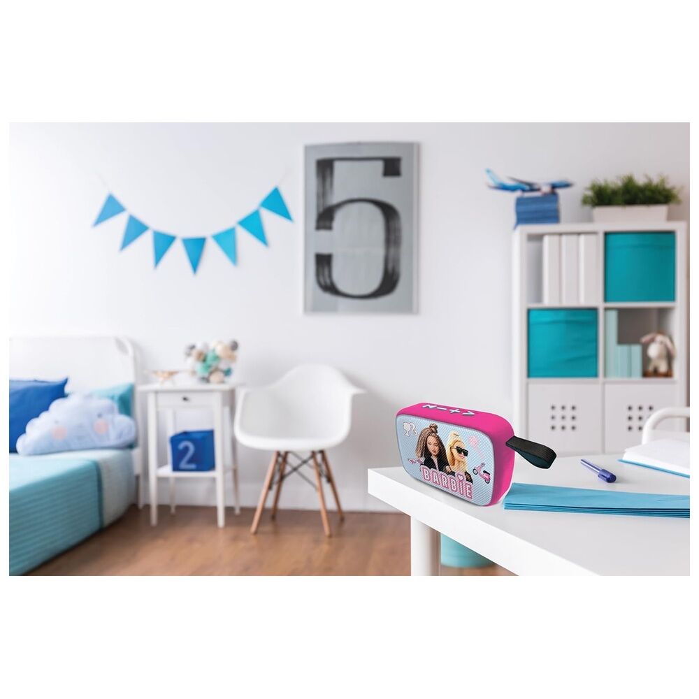Imagen de Altavoz Bluetooth Portatil Barbie parte de nuestra colección en Espadas y más, sitio oficial.