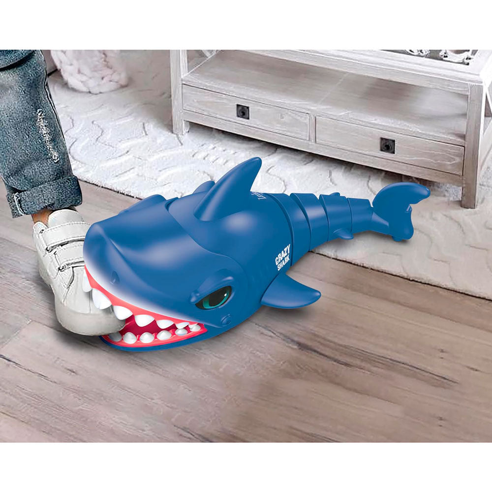 Imagen de Tiburon Teledirigido parte de nuestra colección en Espadas y más, sitio oficial.