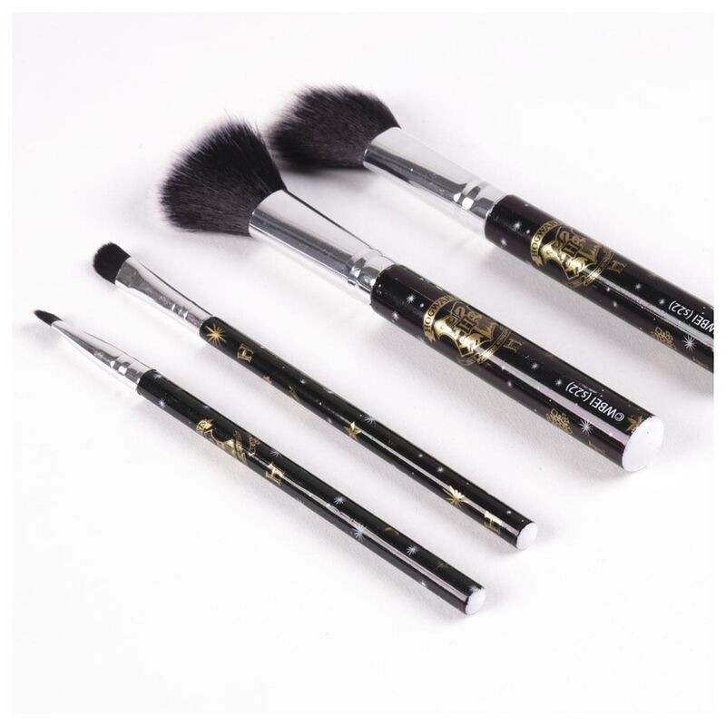 Imagen de Set Belleza Harry Potter 4Pzs parte de nuestra colección en Espadas y más, sitio oficial.