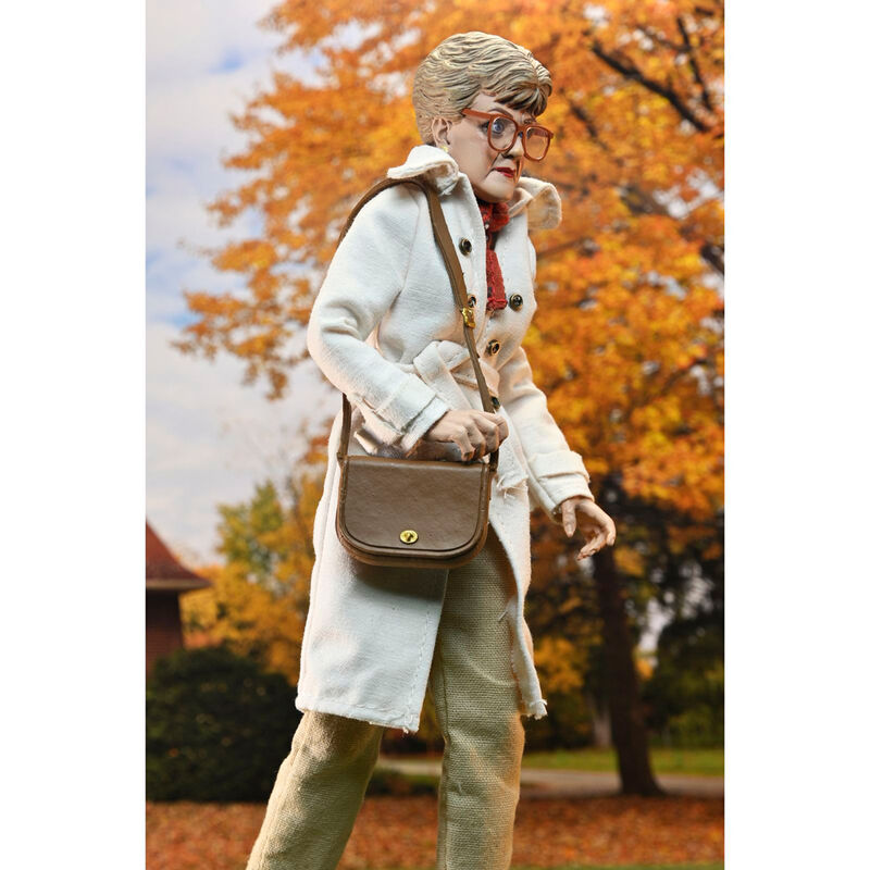 Imagen de Figura Jessica Fletcher Se Ha Escrito Un Crimen 15Cm 2 parte de nuestra colección en Espadas y más, sitio oficial.