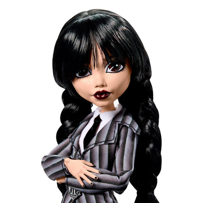 Imagen de Muñeca Miercoles Monster High parte de nuestra colección en Espadas y más, sitio oficial.