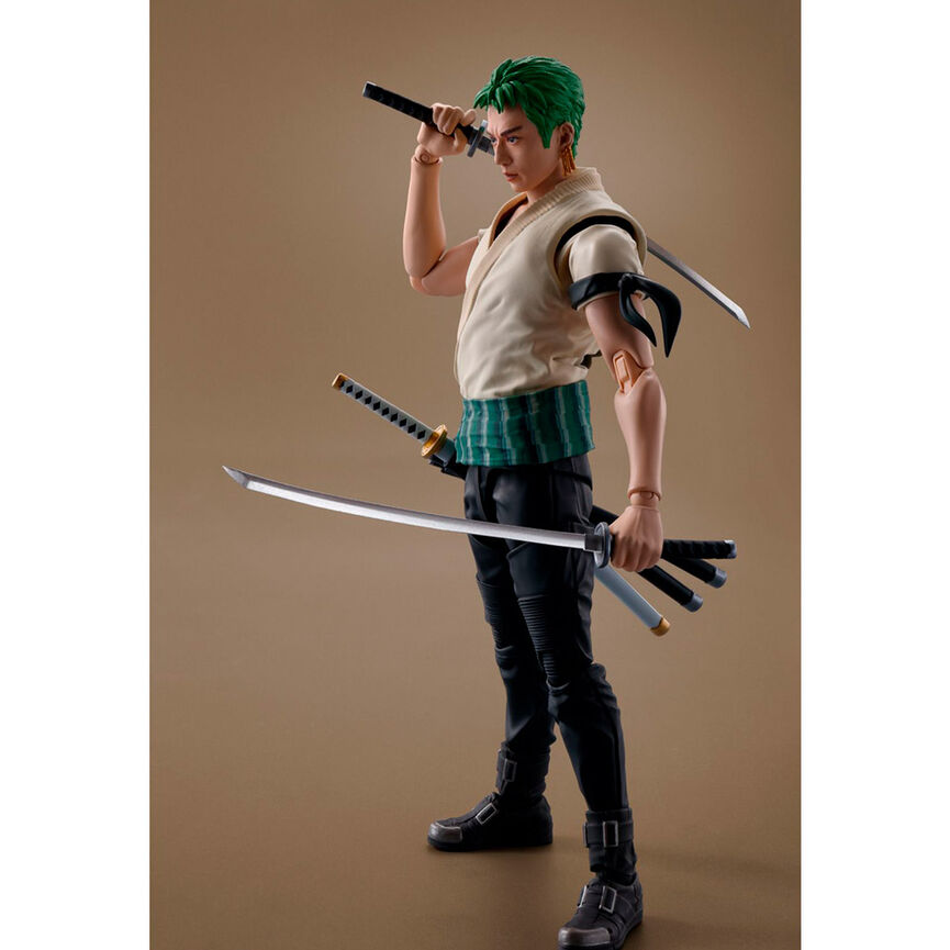 Imagen 2 de Figura S.H. Figuarts Roronoa Zoro Netflix Series One Piece 14,5Cm