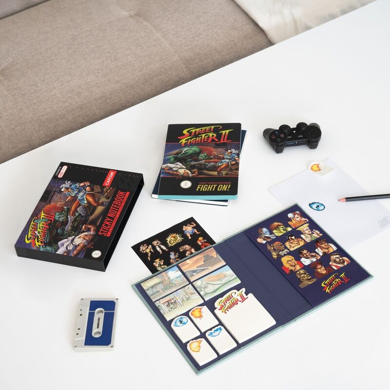 Imagen de Cuaderno A5 Premium Sticky Notas Street Fighter parte de nuestra colección en Espadas y más, sitio oficial.