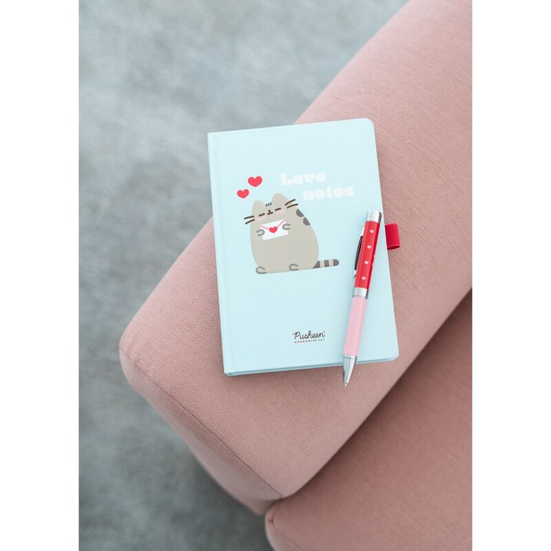 Imagen 5 de Cuaderno A5 Premium + Boligrafo Proyector Purrfect Love Pusheen