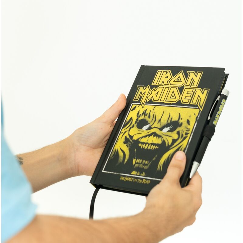 Imagen 5 de Cuaderno A5 Premium + Boligrafo Proyector Iron Maiden