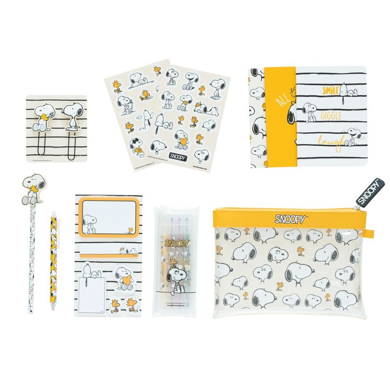 Imagen de Set Papeleria Snoopy parte de nuestra colección en Espadas y más, sitio oficial.