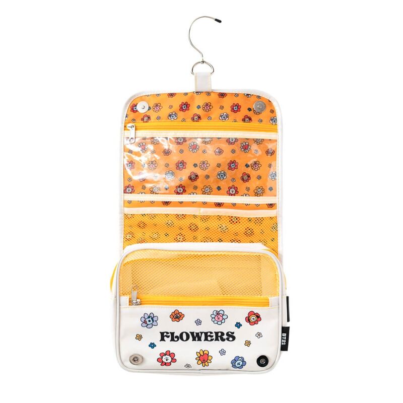 Imagen de Neceser Viaje Bt21 parte de nuestra colección en Espadas y más, sitio oficial.