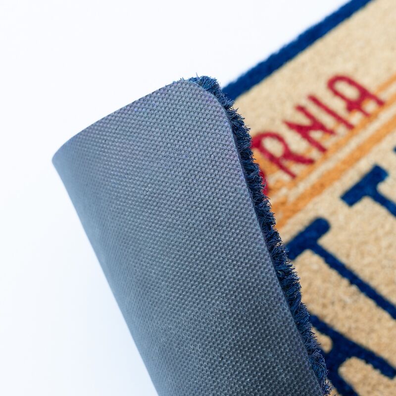 Imagen de Felpudo Matricula Regreso Al Futuro parte de nuestra colección en Espadas y más, sitio oficial.