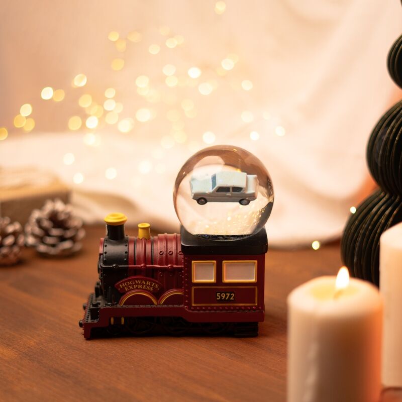 Imagen de Bola De Nieve Hogwarts Express Harry Potter parte de nuestra colección en Espadas y más, sitio oficial.