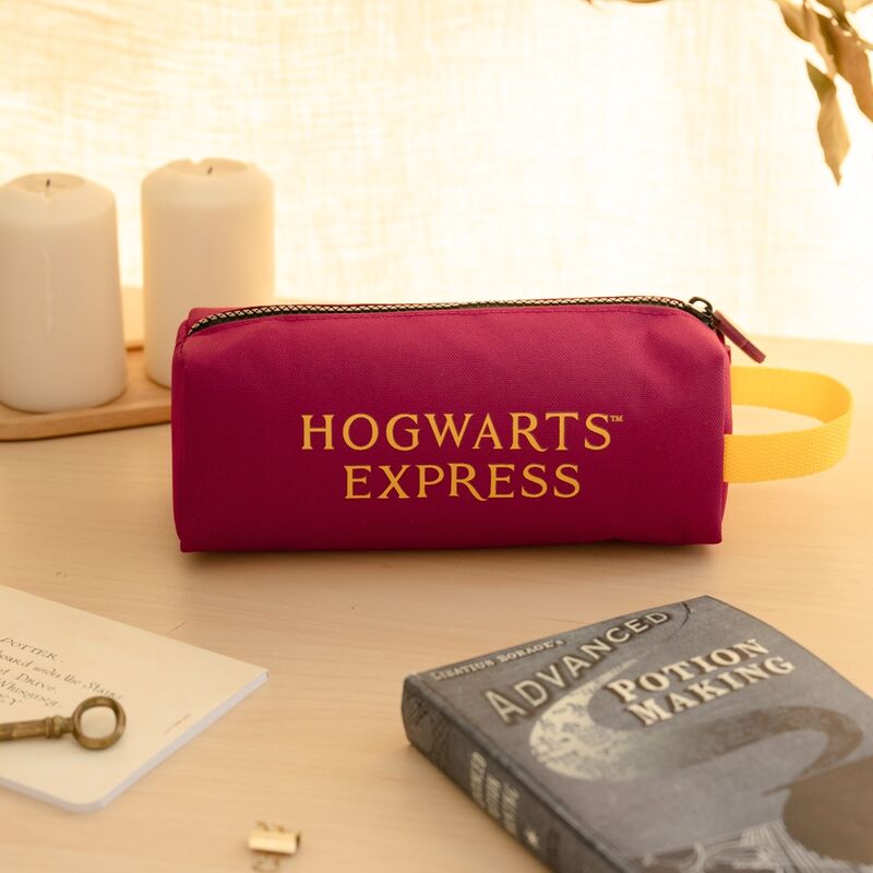 Imagen de Portatodo Plataforma 9 3/4 Harry Potter parte de nuestra colección en Espadas y más, sitio oficial.