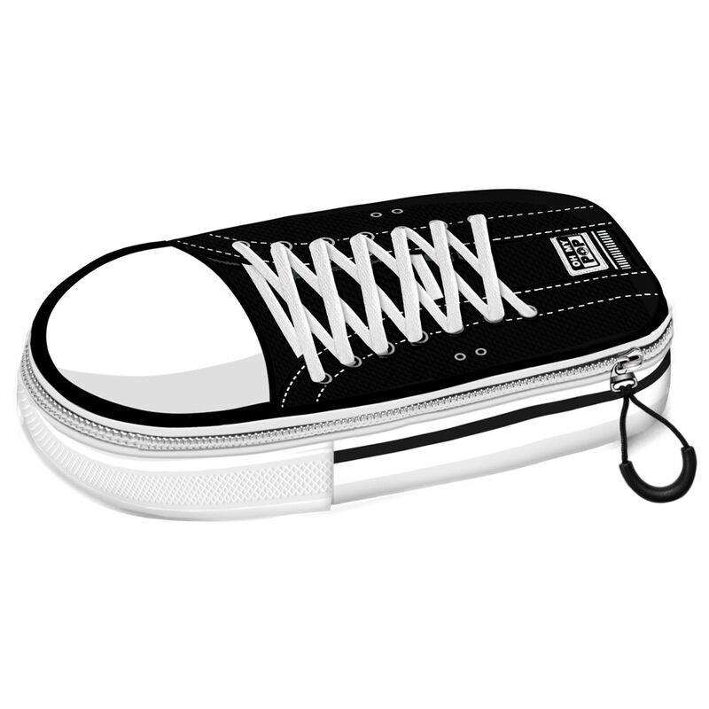 Imagen de Portatodo Sneakers Black Oh My Pop! parte de nuestra colección en Espadas y más, sitio oficial.