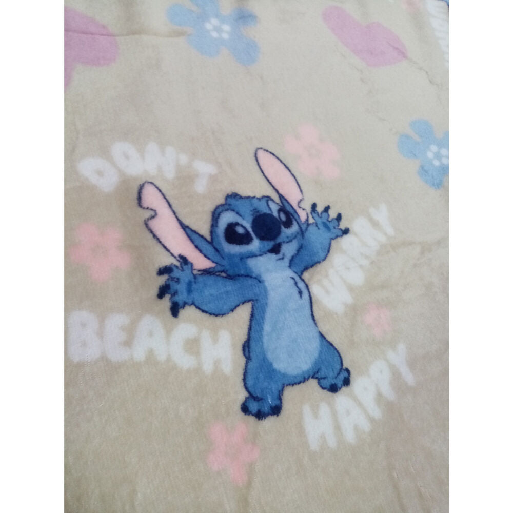 Imagen de Manta Coralina Stitch Disney 110X150cm parte de nuestra colección en Espadas y más, sitio oficial.