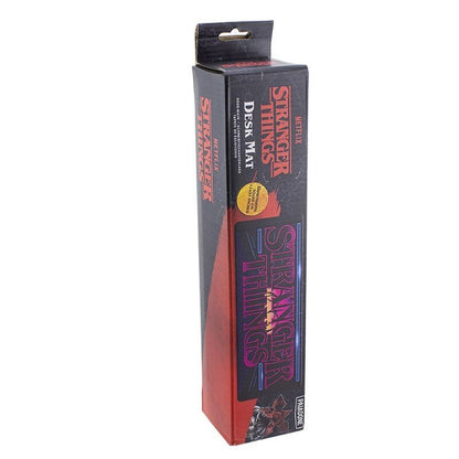 Imagen de Alfombrilla Gaming Logo Arcade Stranger Things parte de nuestra colección en Espadas y más, sitio oficial.