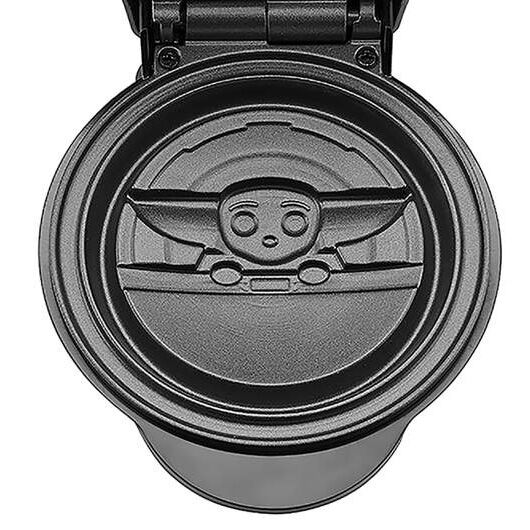 Imagen de Maquina Mini Gofres The Mandalorian Star Wars parte de nuestra colección en Espadas y más, sitio oficial.