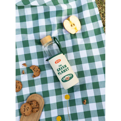 Imagen de Botella Cristal Shooky Bt21 parte de nuestra colección en Espadas y más, sitio oficial.