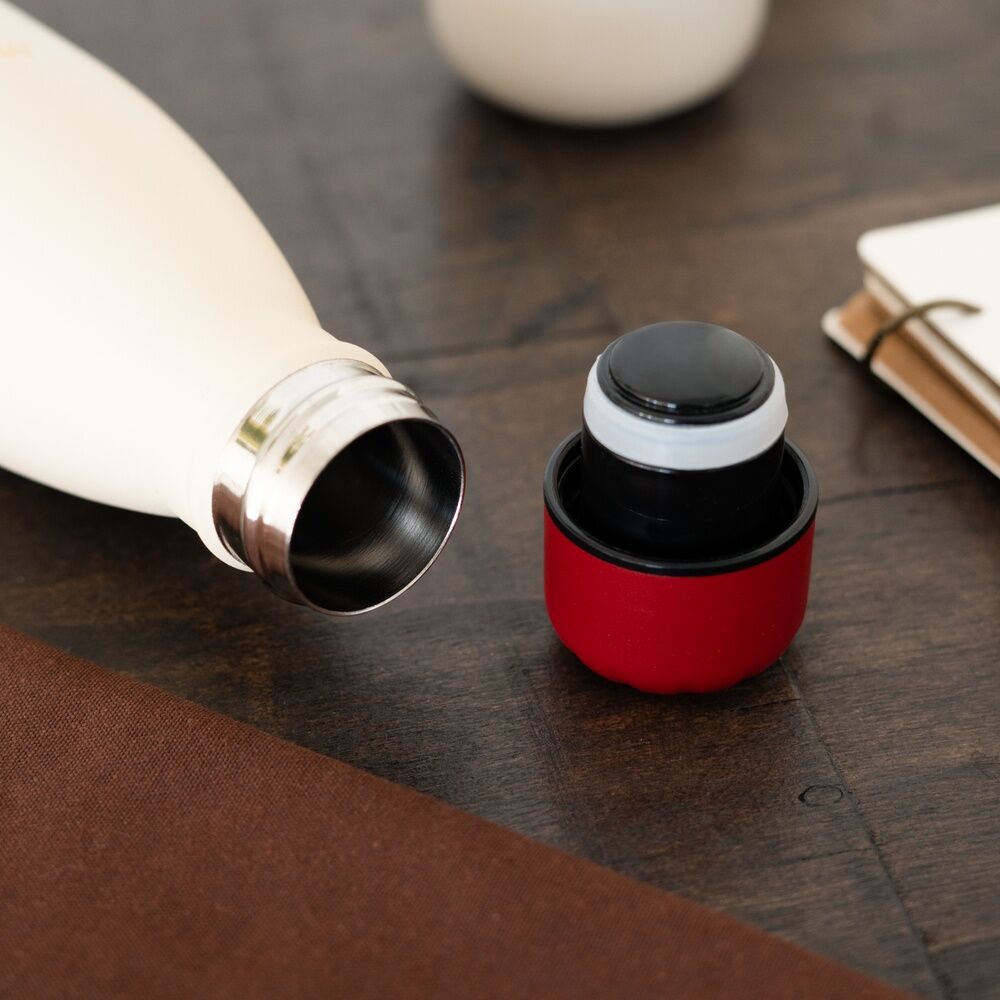 Imagen de Botella Acero Inoxidable Hedwig Harry Potter 500Ml parte de nuestra colección en Espadas y más, sitio oficial.