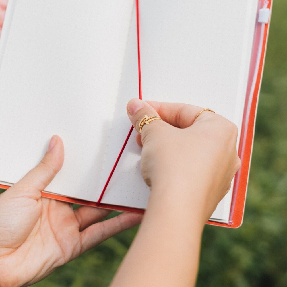 Imagen de Cuaderno De Viaje Frida Kahlo parte de nuestra colección en Espadas y más, sitio oficial.