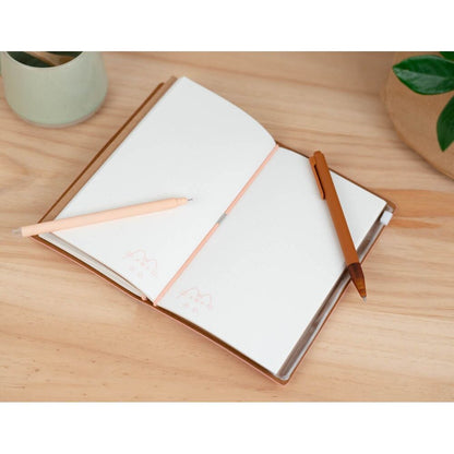 Imagen de Cuaderno De Viaje Pusheen parte de nuestra colección en Espadas y más, sitio oficial.