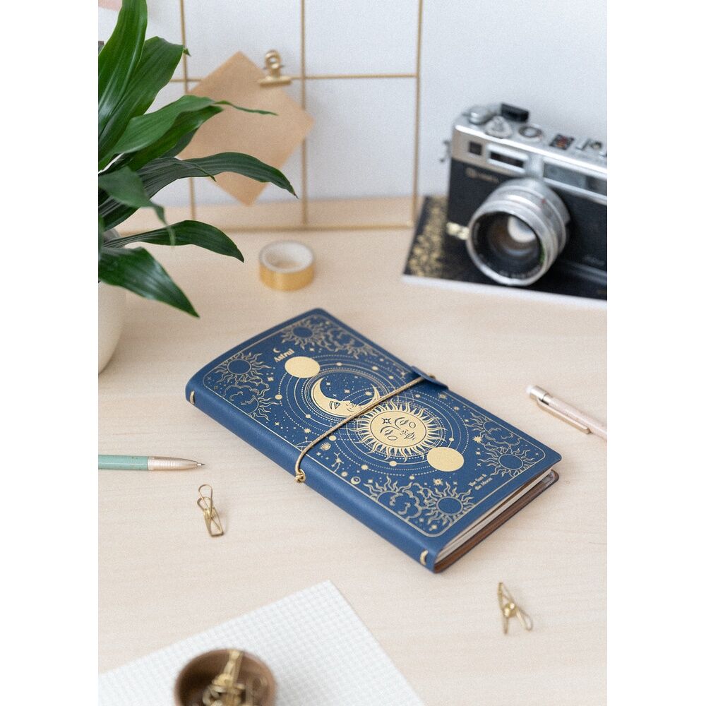 Imagen de Cuaderno De Viaje Astral parte de nuestra colección en Espadas y más, sitio oficial.