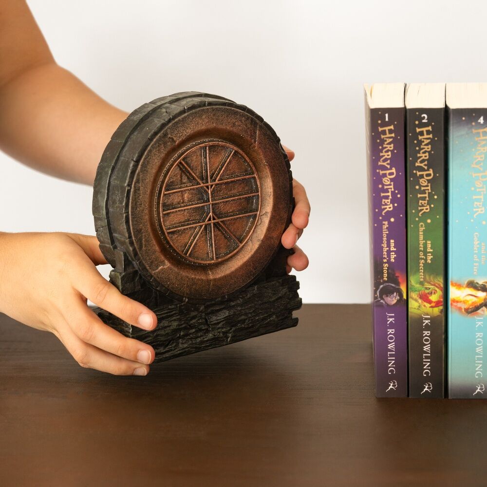 Imagen de Sujetalibros Camara De Los Secretos Harry Potter parte de nuestra colección en Espadas y más, sitio oficial.