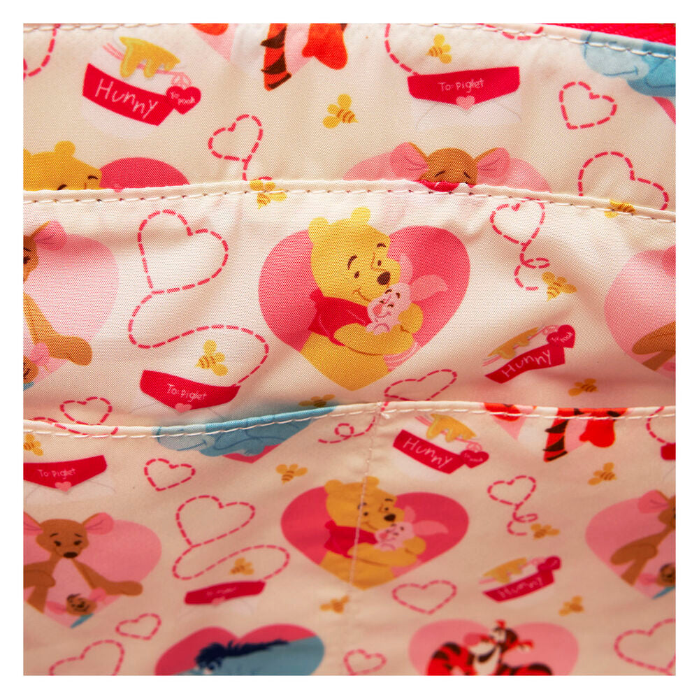 Imagen de Bolso Mochila Love Winnie The Pooh Disney Loungefly parte de nuestra colección en Espadas y más, sitio oficial.