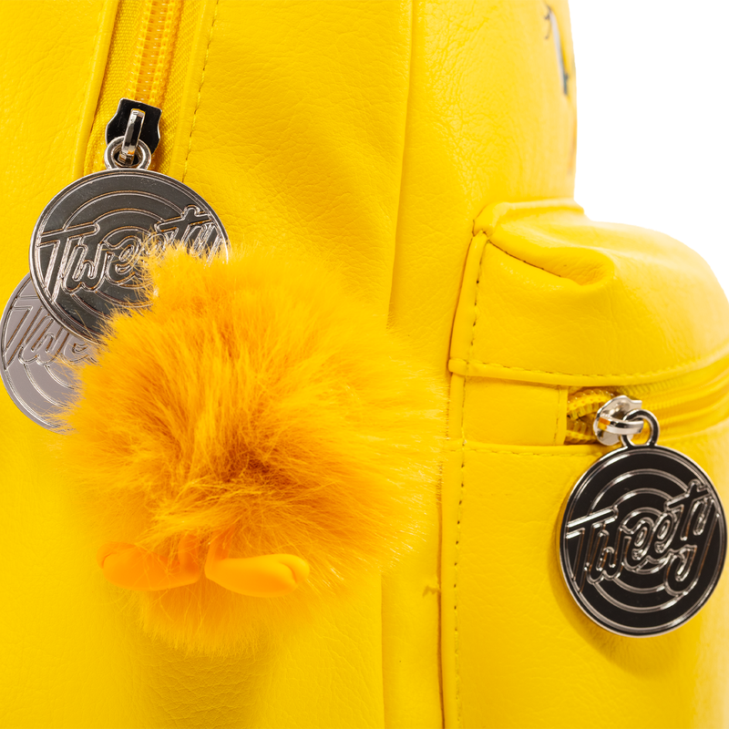 Imagen de Mochila Piolin Looney Tunes 29Cm parte de nuestra colección en Espadas y más, sitio oficial.