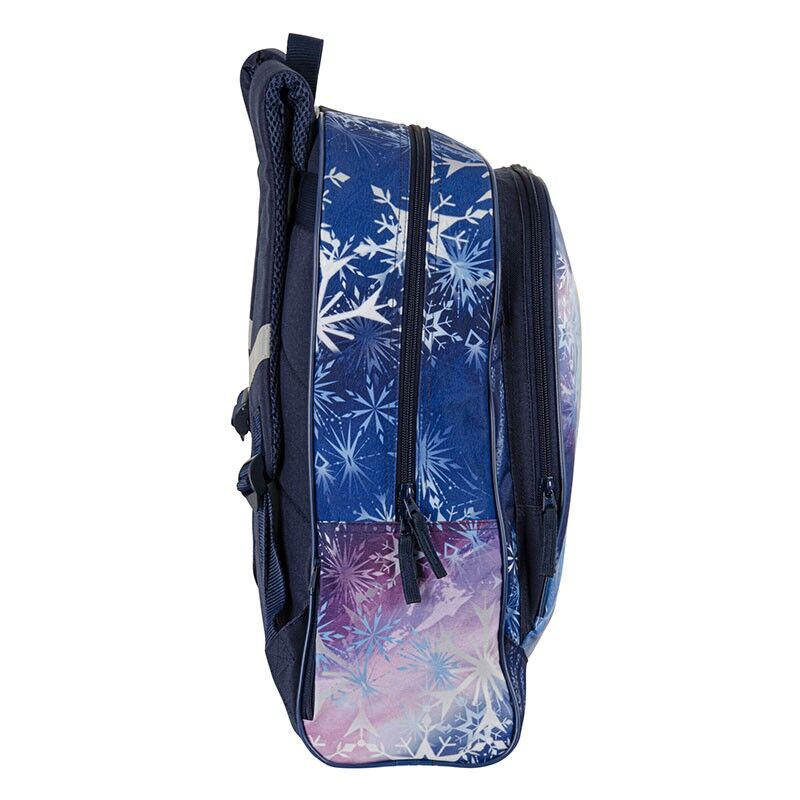 Imagen de Mochila Frosted Frozen Disney 42 Adaptable parte de nuestra colección en Espadas y más, sitio oficial.
