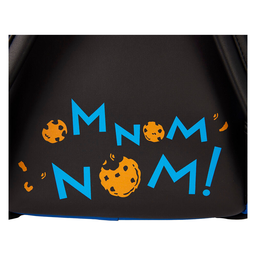 Imagen de Mochila Peluche + Monedero Cookie Monster Barrio Sesamo Loungefly parte de nuestra colección en Espadas y más, sitio oficial.