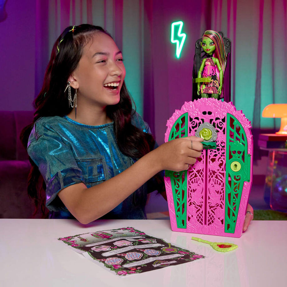 Imagen 3 - Muñeca Venus Skulltimate Secrets Midnight Garden Monster High