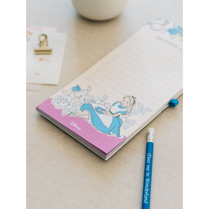 Imagen de Bloc Notas Magnetico Alicia En El Pais De Las Maravillas Disney parte de nuestra colección en Espadas y más, sitio oficial.