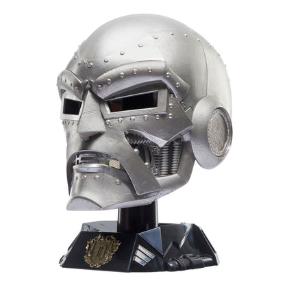 Imagen 9 - Casco Premium Doctor Doom Marvel Legends