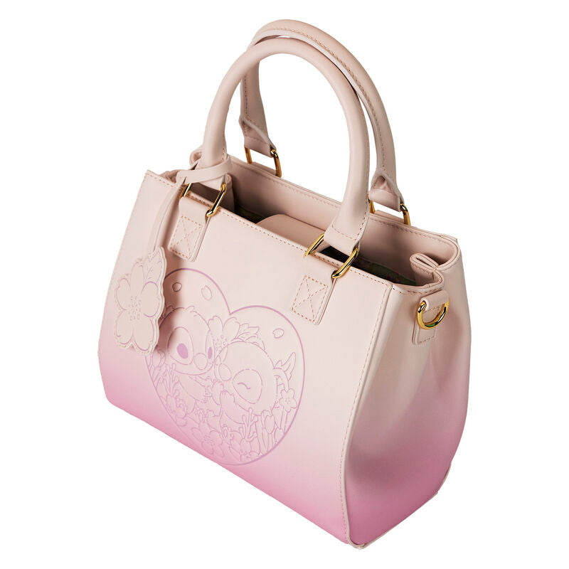 Imagen de Bolso Cute Stitch Disney Loungefly parte de nuestra colección en Espadas y más, sitio oficial.