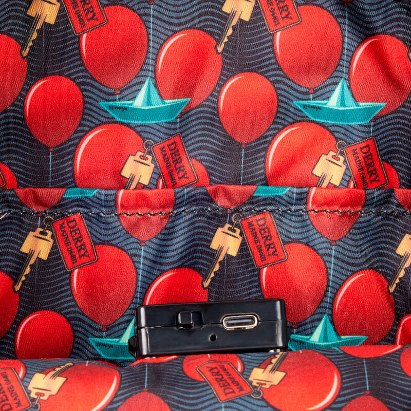 Imagen 7 - Mochila Pennywise It Loungefly 26Cm