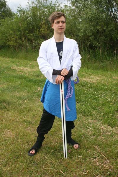 Traje cosplay de "Sasuke Uchicha" da série "Naruto Shippuden"