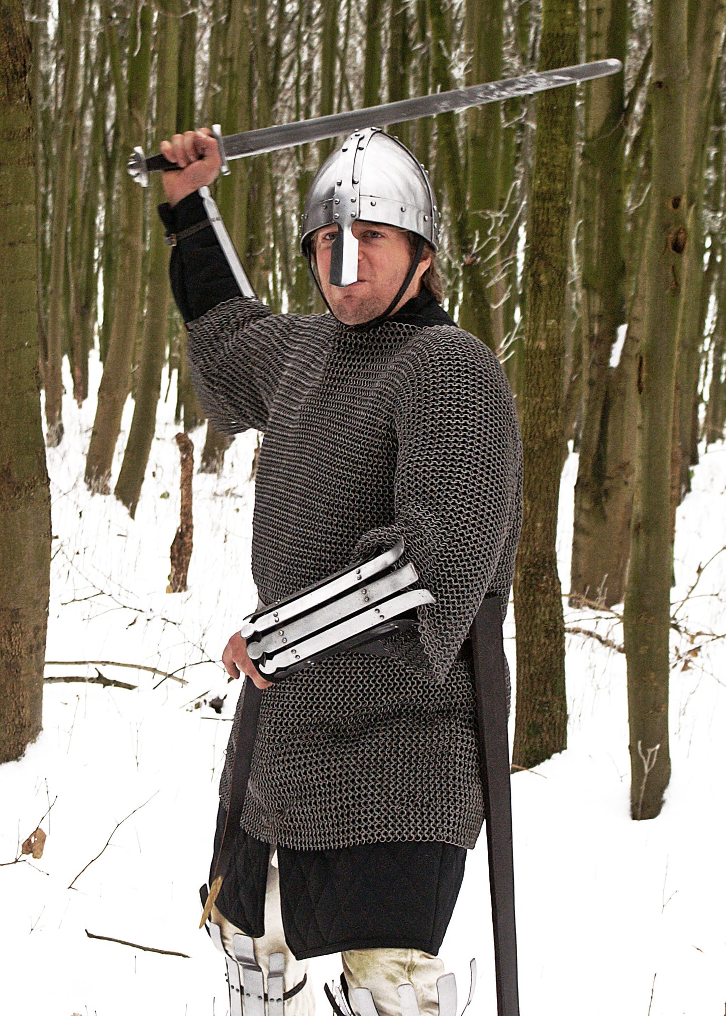 ULF-FRM-HG perforated riveted medium chainmail