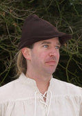Imagen de 1202900300 Gorro de lana Robin Hood parte de nuestra colección en Espadas y más, sitio oficial. Esta imagen describe  Coleccionable