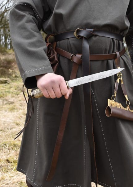 Imagen de Túnica Medieval Askur, manga larga, Varios Colores1280001340 parte de nuestra colección en Espadas y más, sitio oficial.