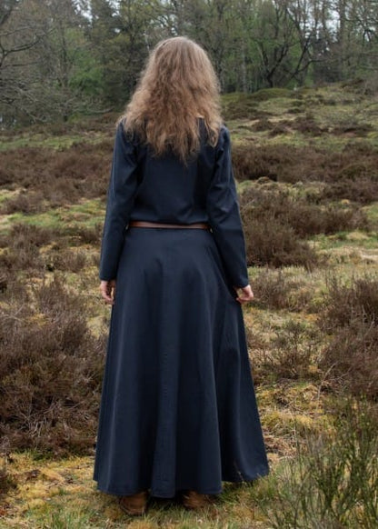 Imagen de Vestido Sencillo medieval Afra hecho de lienzo sólido, azul oscuro o Burdeos  1280022350 parte de nuestra colección en Espadas y más, sitio oficial.