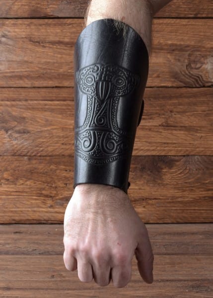 Brazalete con martillo de Thor en relieve, marrón o negro antiguo - Espadas y Más