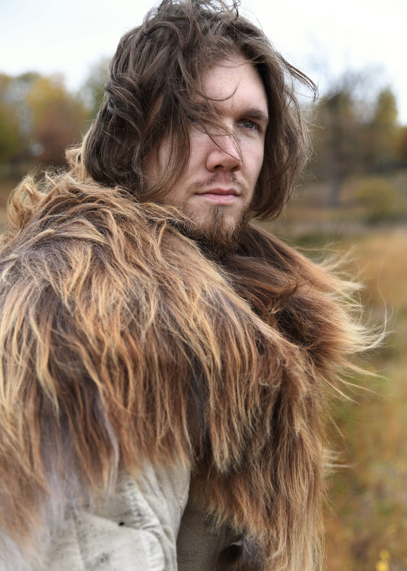 Shoulder Fur hecho de piel de oveja nórdica, moteada 1680603003 - Espadas y Más