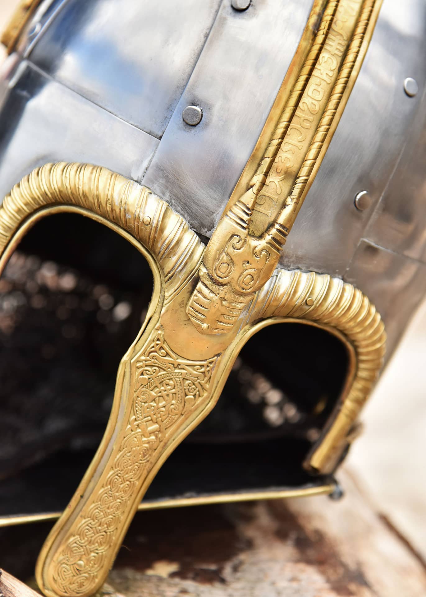 1716673010 Casco de cobre, con cerdas de cadena remachadas, acero de 1,6 mm - Espadas y Más