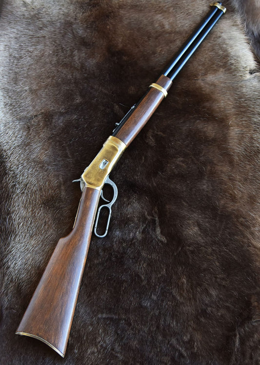 Rifle Mosquetón Winchester Modelo 1892, Largo Alcance, 108 cm, accesorios de latón, réplica 2347106002 - Espadas y Más