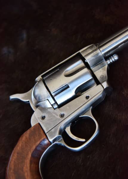 Revólver Colt .45, Caballería estadounidense 1873, níquel pulido y madera, réplica 2347106409 - Espadas y Más