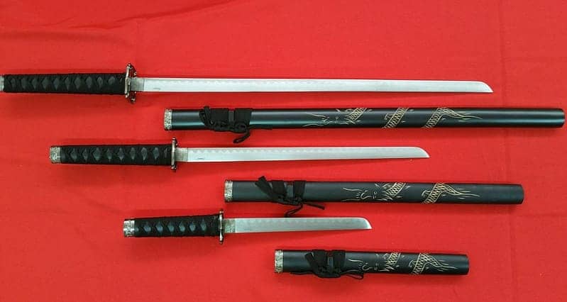 29152 3 KATANAS DECORATIVAS - Espadas y Más