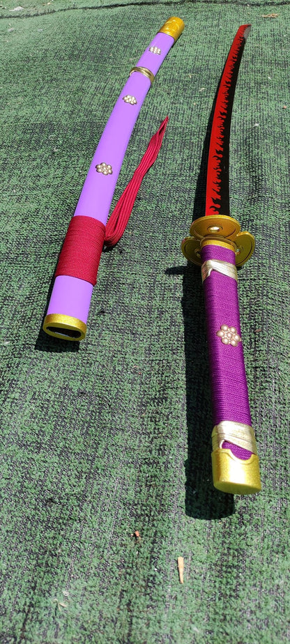 Imagen de Katana Enma funcional de Zoro de One piece morada parte de nuestra colección en Espadas y más, sitio oficial.