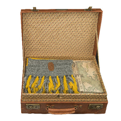 Imagen de Réplica de la Maleta de Newt Scamande Premium - Magic Double Layer Edición limitada CR2727 parte de nuestra colección en Espadas y más, sitio oficial.