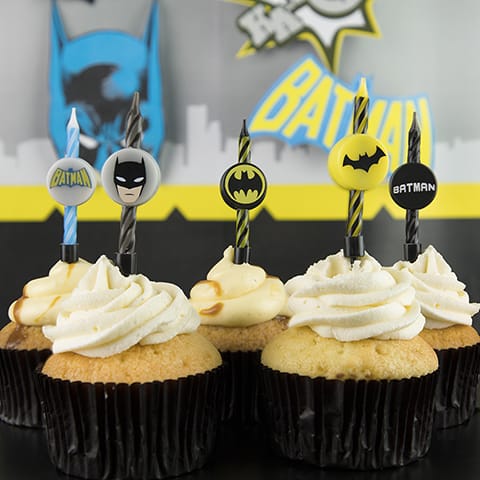 Set de 10 velas de cumpleaños con logo Batman - DC Comics CR4210 - Espadas y Más