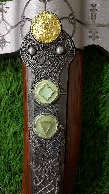 Imagen de Hacha Leviatán Kratos de acero parte de nuestra colección en Espadas y más, sitio oficial.