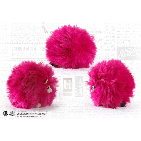 Peluche Pequeño Pygmy Puff Rosa o Púrpura - Harry Potter NN8932/NN8933 - Espadas y Más